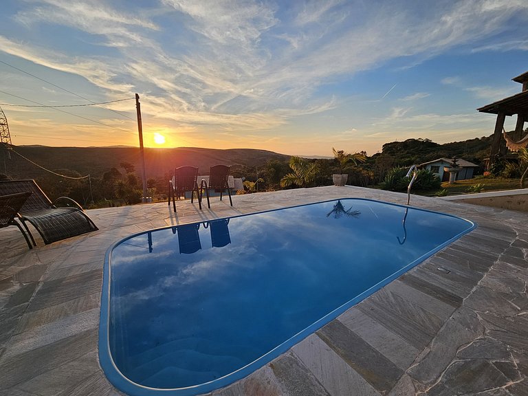 Chalé Amarelo - Piscina e Pôr-do-Sol Deslumbrante