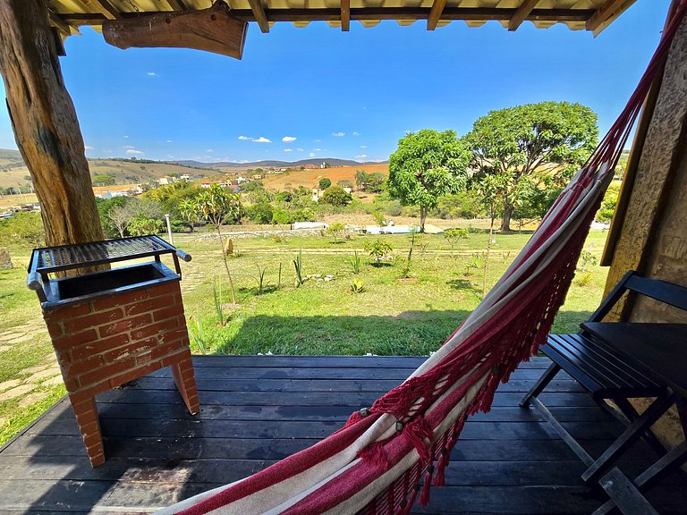 Com Banheira, Piscina e Vista das Montanhas