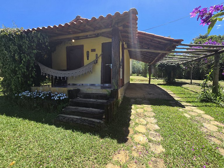 Chalé no centro com piscina - Vila Carrancas