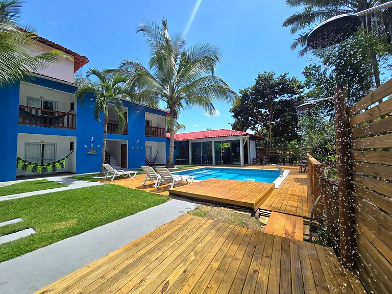 Suíte com Piscina, Café da Manhã e a 200m da Praia