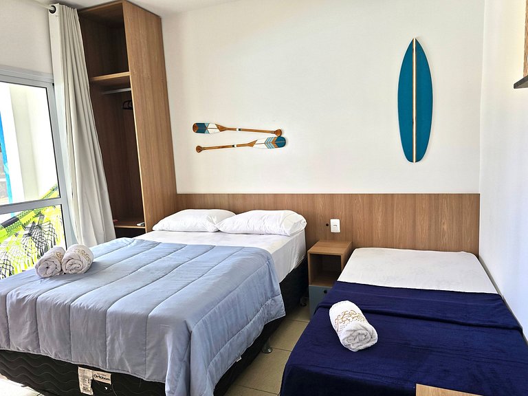 Suíte com Piscina e Café da Manhã - 200m da Praia