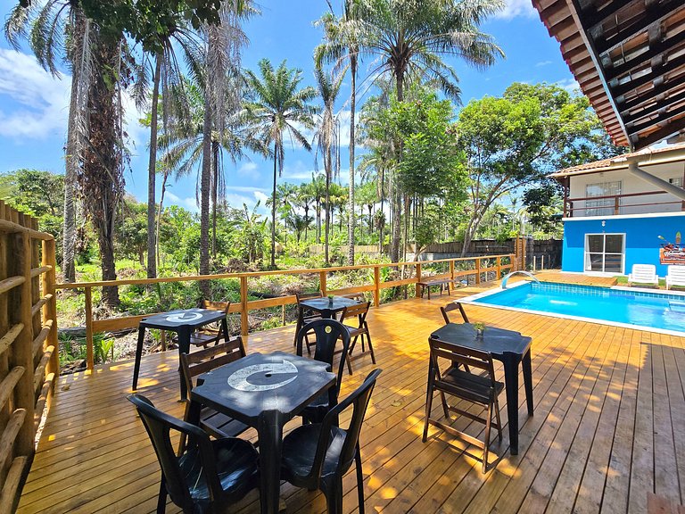 Suíte com Piscina e Café da Manhã - 200m da Praia