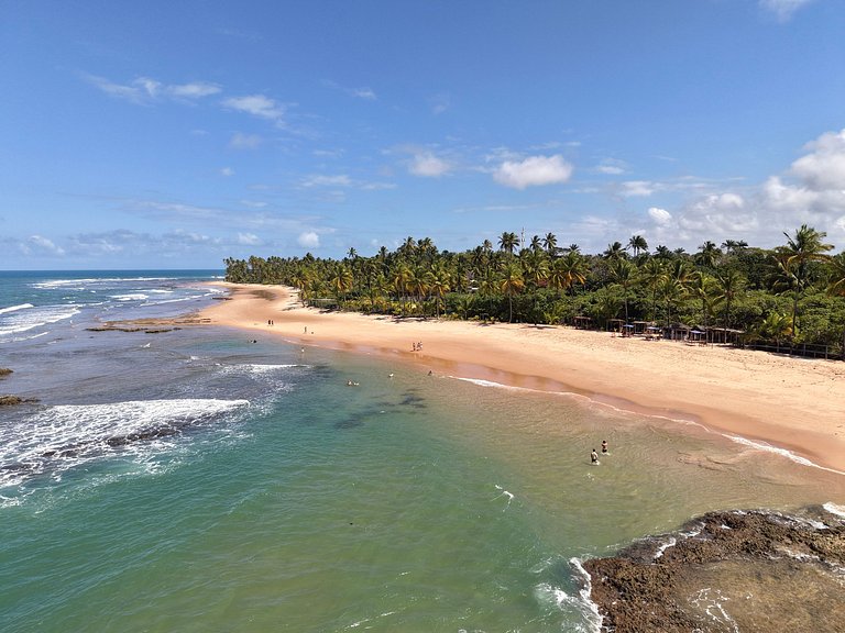 Suíte com 2 quartos e Varanda - 200m da Praia